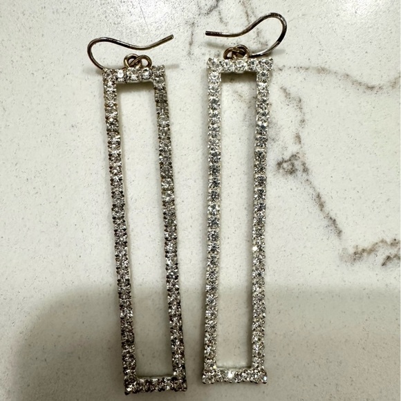 Fashion earrings bundle of 7 pairs - Picture 9 of 16